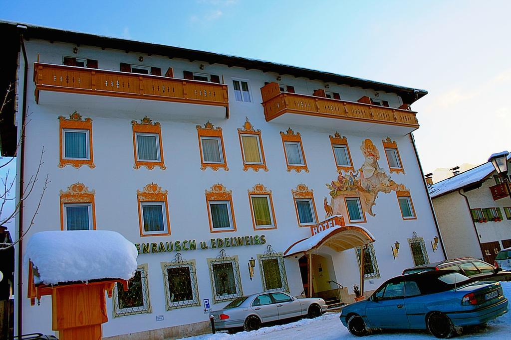 Hotel Garni Almenrausch Und Edelweiss Garmisch-Partenkirchen Exteriör bild
