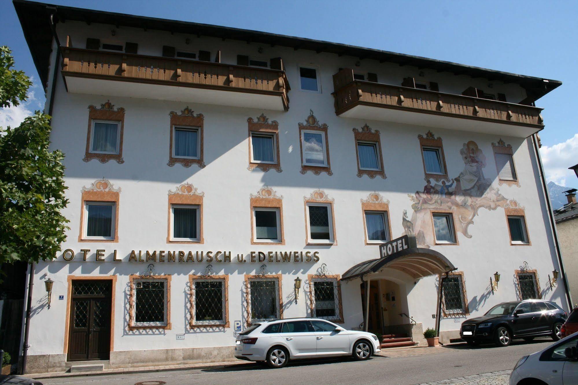 Hotel Garni Almenrausch Und Edelweiss Garmisch-Partenkirchen Exteriör bild