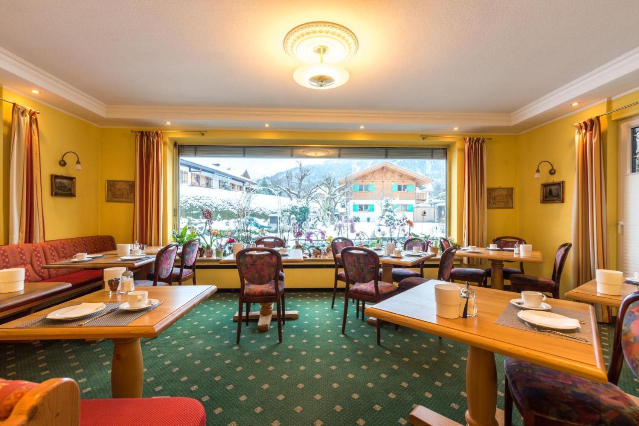 Hotel Garni Almenrausch Und Edelweiss Garmisch-Partenkirchen Exteriör bild