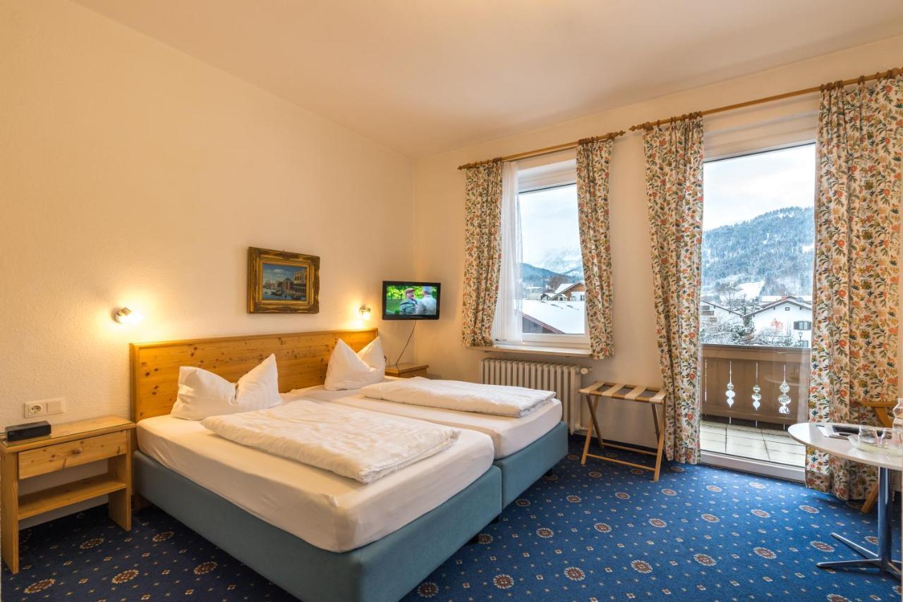 Hotel Garni Almenrausch Und Edelweiss Garmisch-Partenkirchen Exteriör bild