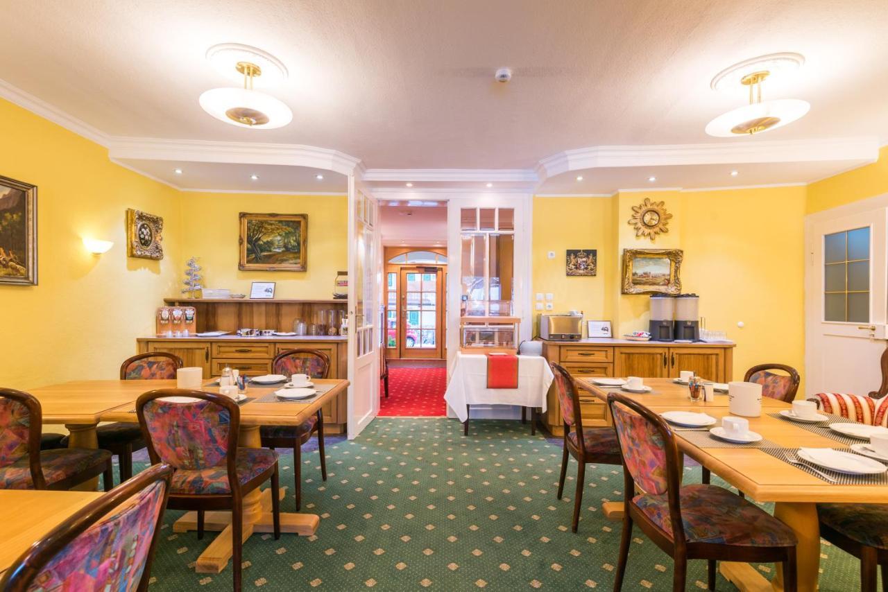 Hotel Garni Almenrausch Und Edelweiss Garmisch-Partenkirchen Exteriör bild