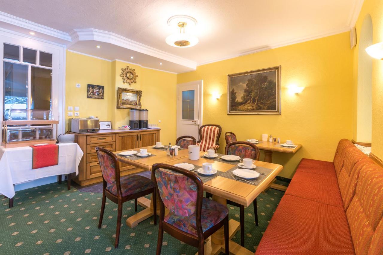 Hotel Garni Almenrausch Und Edelweiss Garmisch-Partenkirchen Exteriör bild