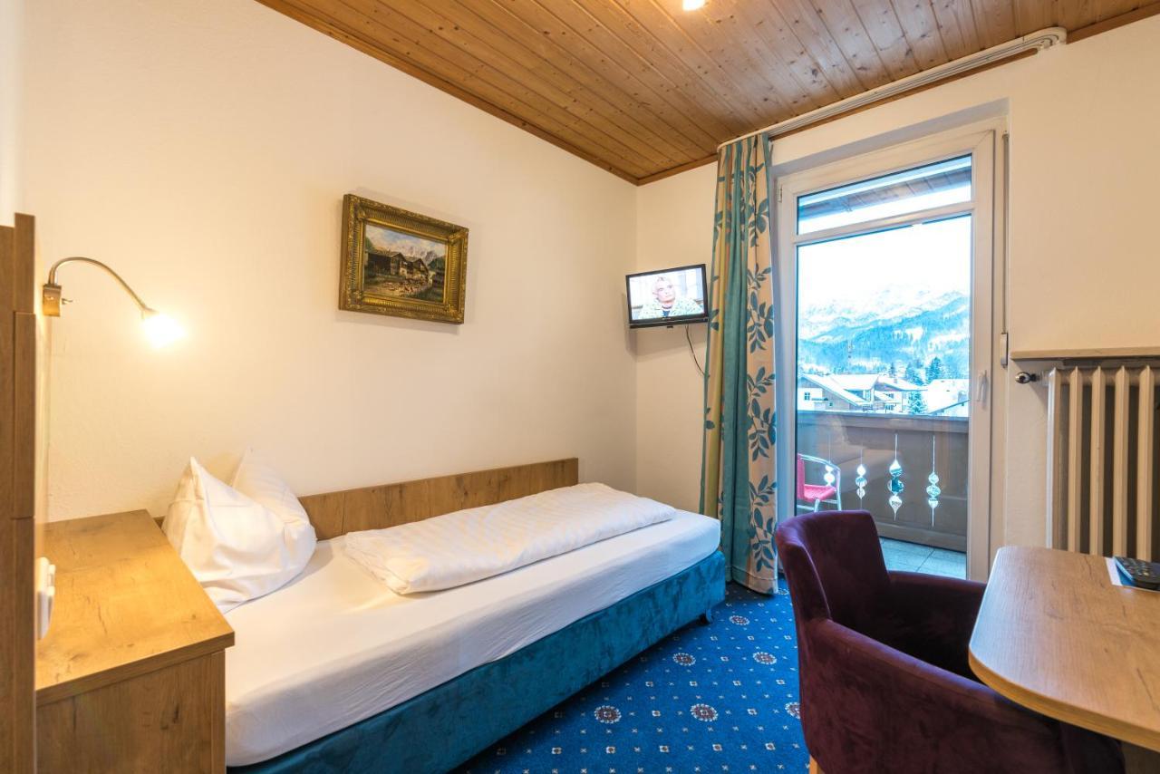 Hotel Garni Almenrausch Und Edelweiss Garmisch-Partenkirchen Exteriör bild