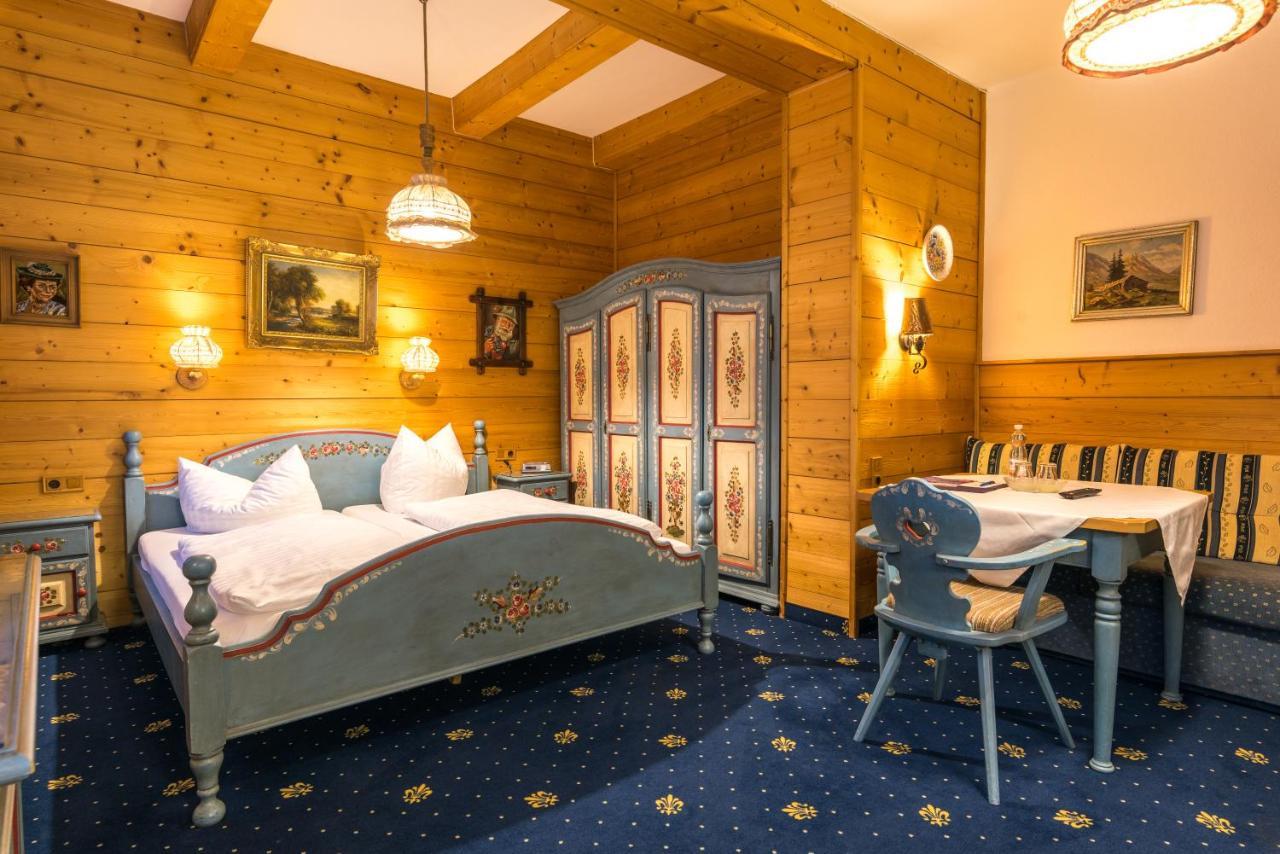 Hotel Garni Almenrausch Und Edelweiss Garmisch-Partenkirchen Exteriör bild
